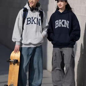 カレッジスタイルレターフーディー　1013