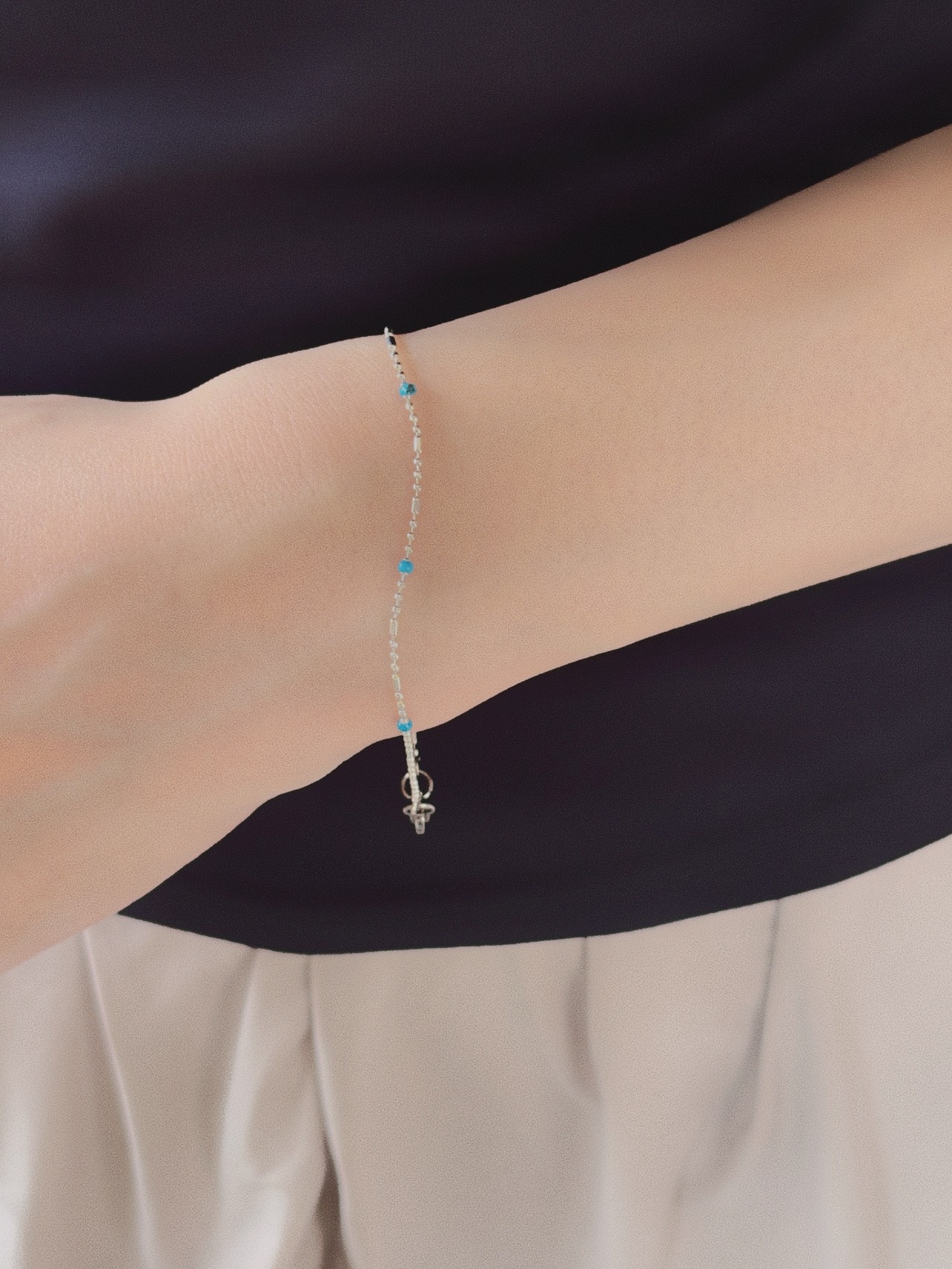 DOT BLUE BRACELET