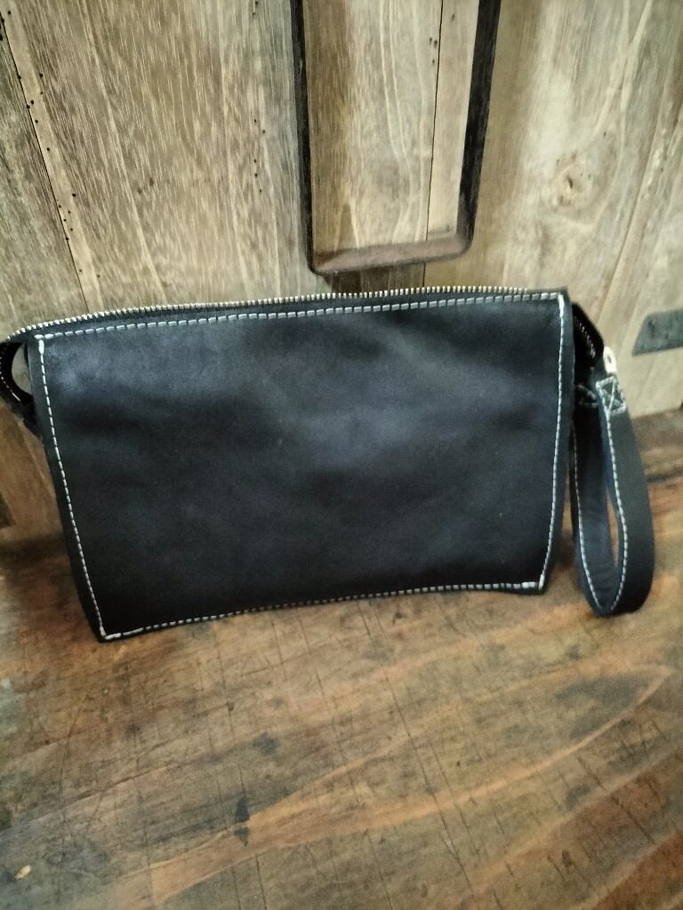 GUIDIアルチザンホースレザーポーチ | FREAK LEATHER ARTISAN