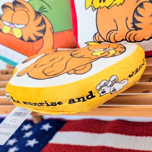 ✨️お昼寝のお供に(⁠^⁠^⁠)✨️【 MINI DIECUT CUSHION ミニダイカット クッション 】Garfield （ ガーフィールド ）/ VINTAGE風〚アメリカン雑貨 アメトイ〛