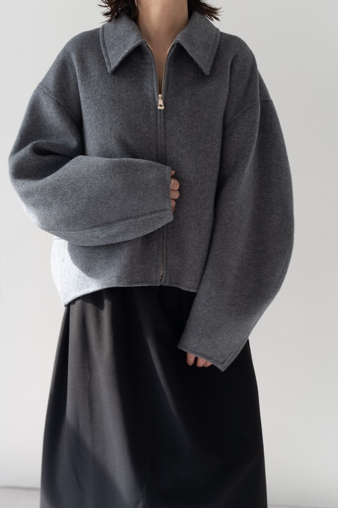 CURVE SLEEVE WOOL JACKET（GRAY） | remula