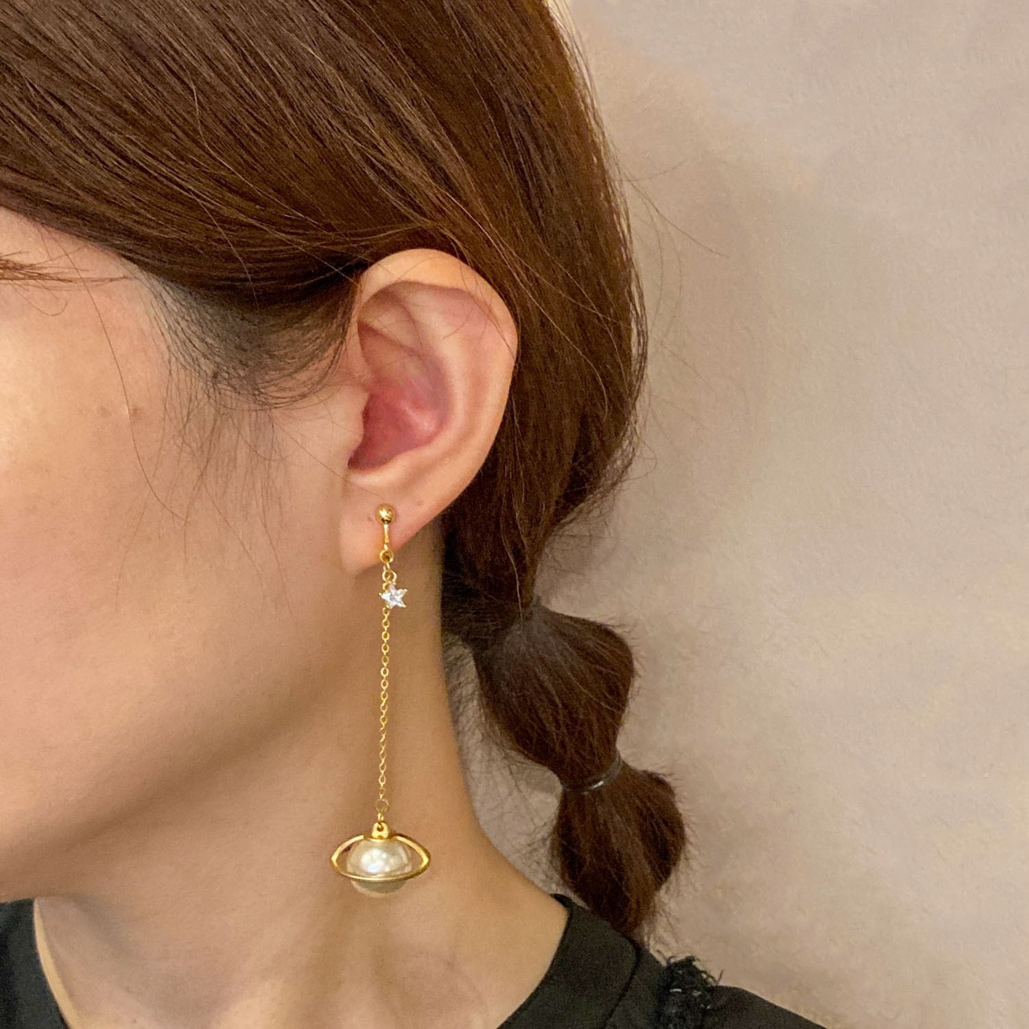 惑星風パールとビジュー星の〈ピアス/イヤリング〉 | Dua-アクセサリー