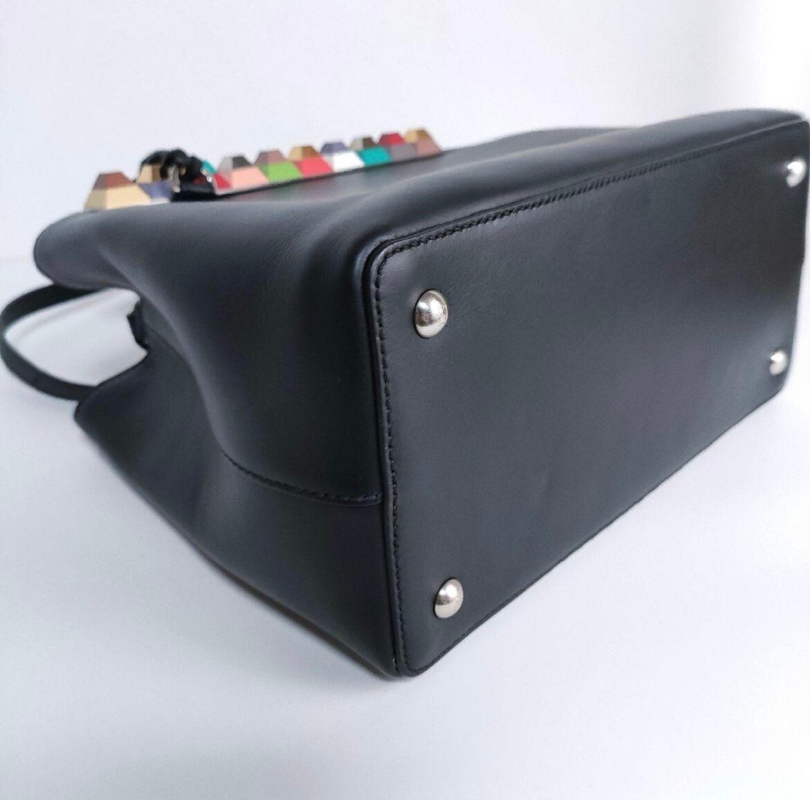 美品】 FENDI フェンディ プチトゥージュール スタッズ ショルダー 