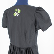 【美品 日本製 フラダンス衣装】ブラック MENEHUNE PLANTETION メネフネプランテーション ワンピース ドレス ティアレ柄 黒 花