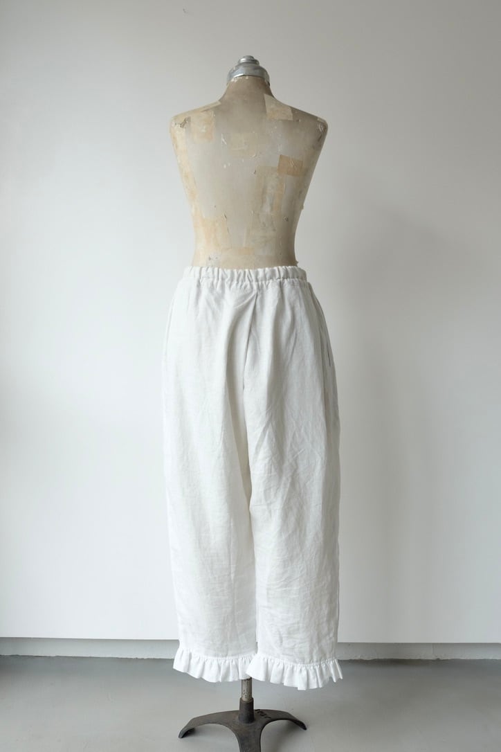 裾フリルリネンイージーパンツ（オフホワイト, ブラック）｜Easy frill