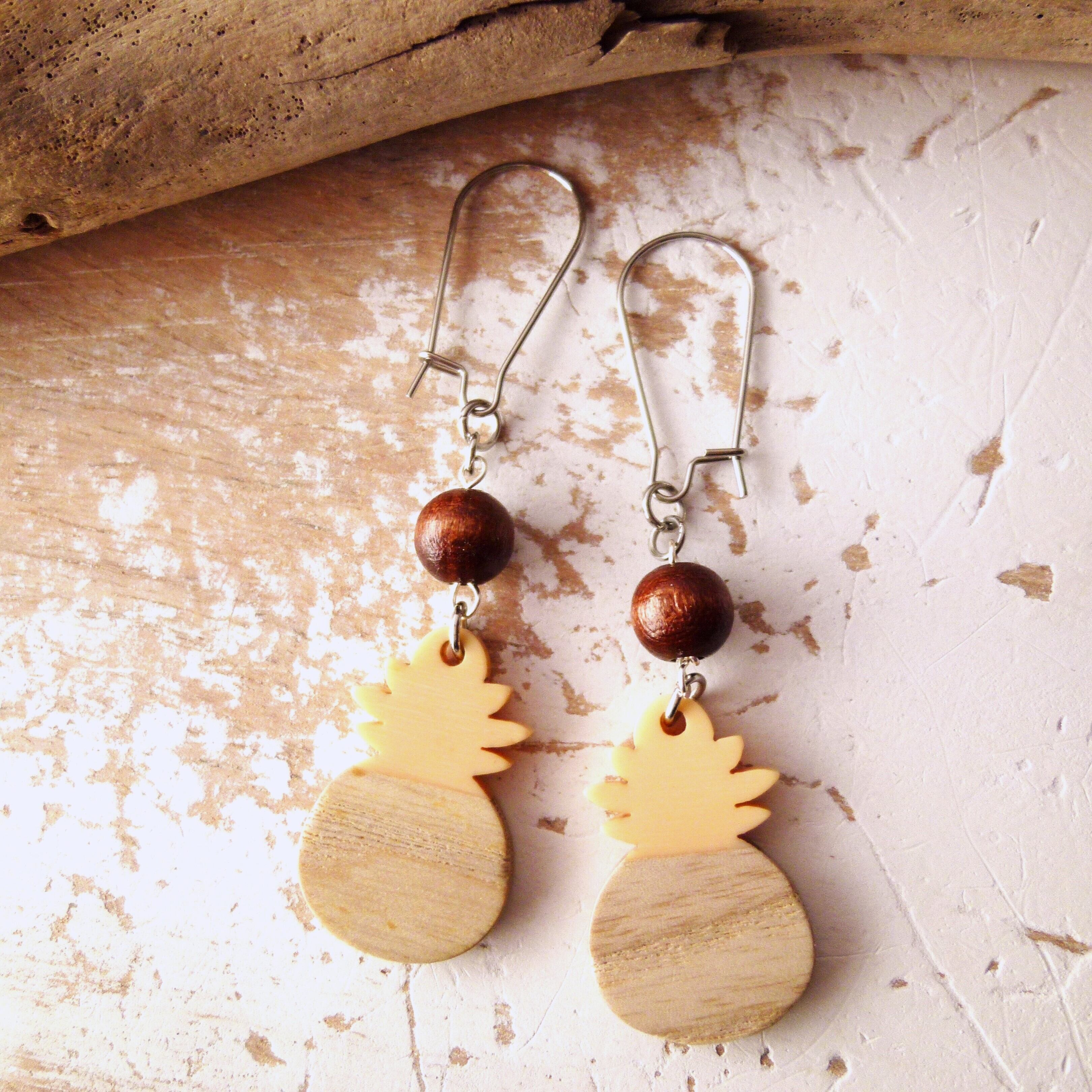 №540 ﾏｸﾗﾒ（ﾅﾁｭﾗﾙ）羽根ﾓﾁｰﾌ・ｺﾝﾁｮ付きｳｯﾄﾞﾊﾟｰﾂのﾋﾟｱｽ | moani lani hawaii