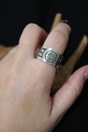 ホピ族 Lucion Koinva（ルシオン・コインバ）作サンフェイスリング15号