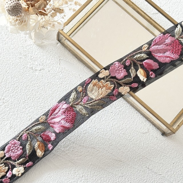 チューリップスリム　[ピンクブラック]　インド刺繍リボン　3430