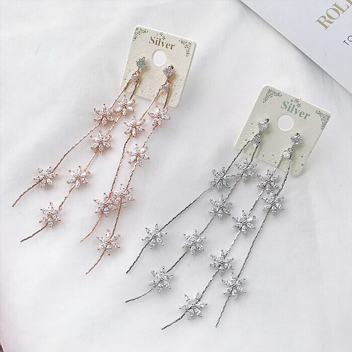 大人気 テリちゃん の 真似っこ イヤリング 骨格ウェーブ イエベ ブルベ 向け 韓国っぽ アクセ お花モチーフ チェーンイヤリング 大人可愛い Lamitte Deco トレンド 韓国ファッション ショップ Base店