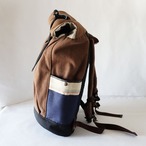 バックパック / Hemp cotton Roll-top backpack/ ブラウン×ネイビー （パッチ アート エディット）