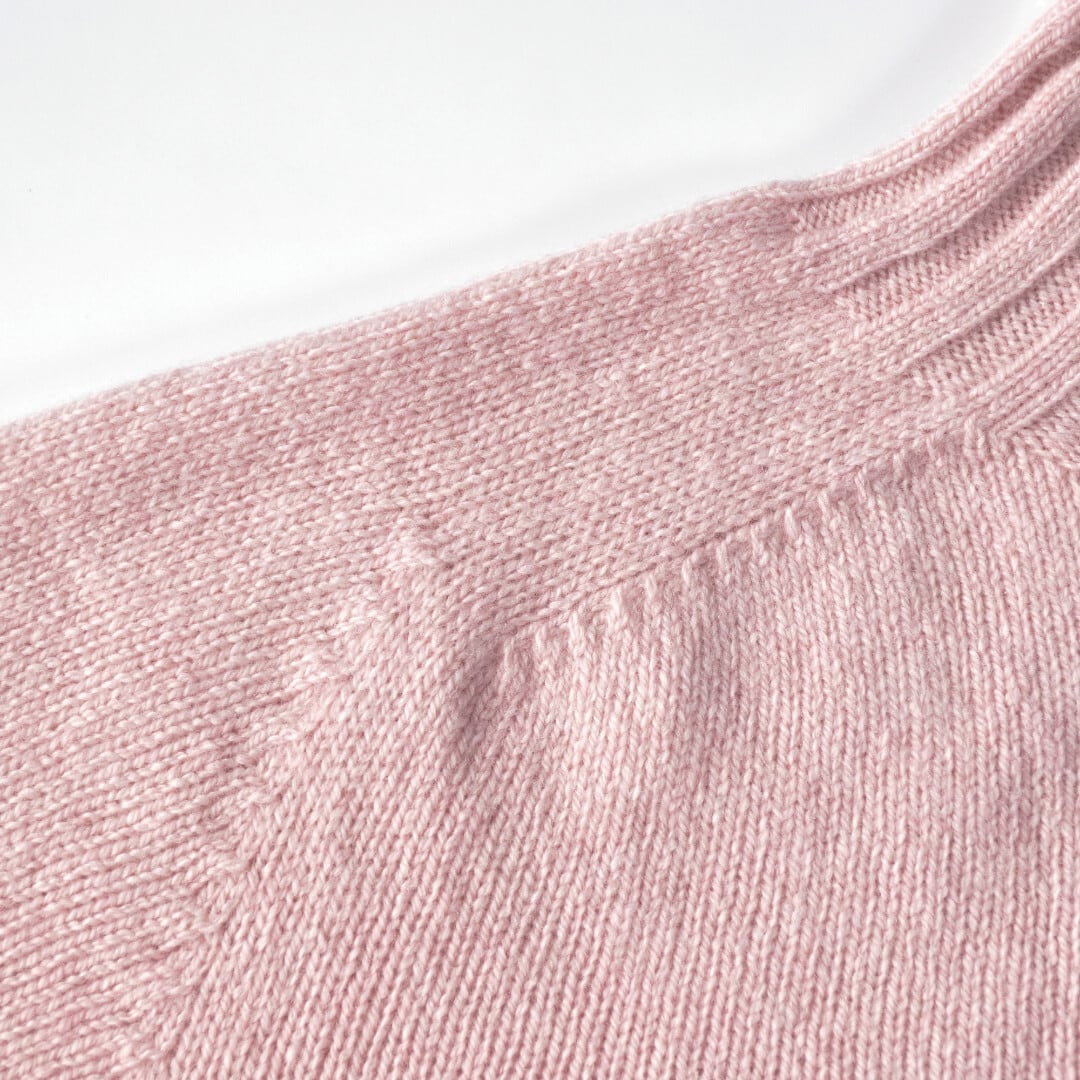 ARMEN アーメン  ラムウールポロネックラグランニット・ライトピンク【送料無料】