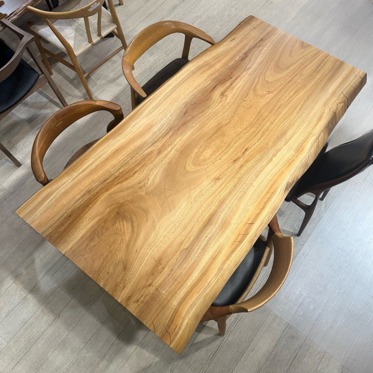 屋久杉 輪切り 970×870×150 20873 | 千年家具 - 一枚板 テーブル専門店