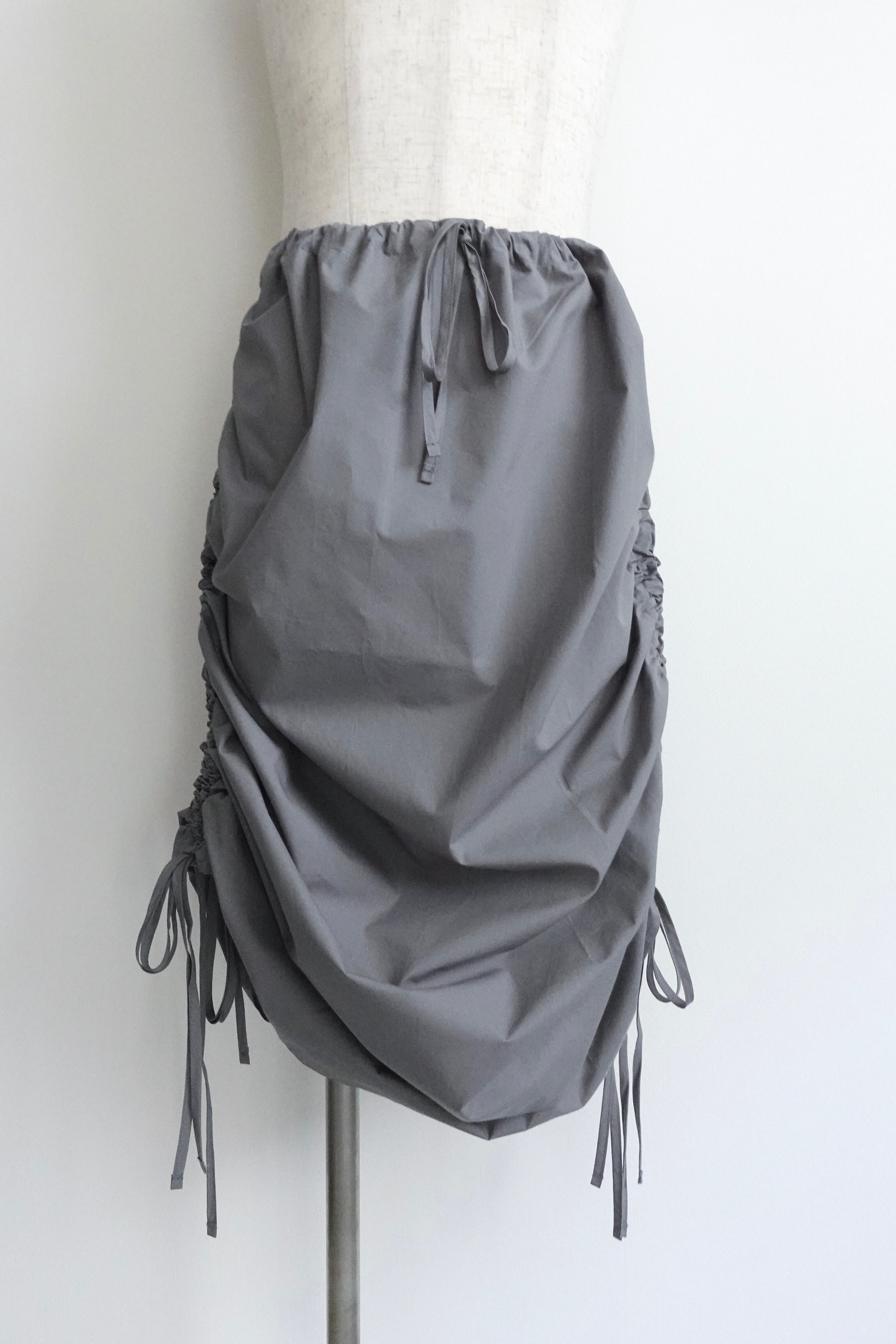 BASERANGE】PICTORIAL STRAP SKIRT | TOLMA.