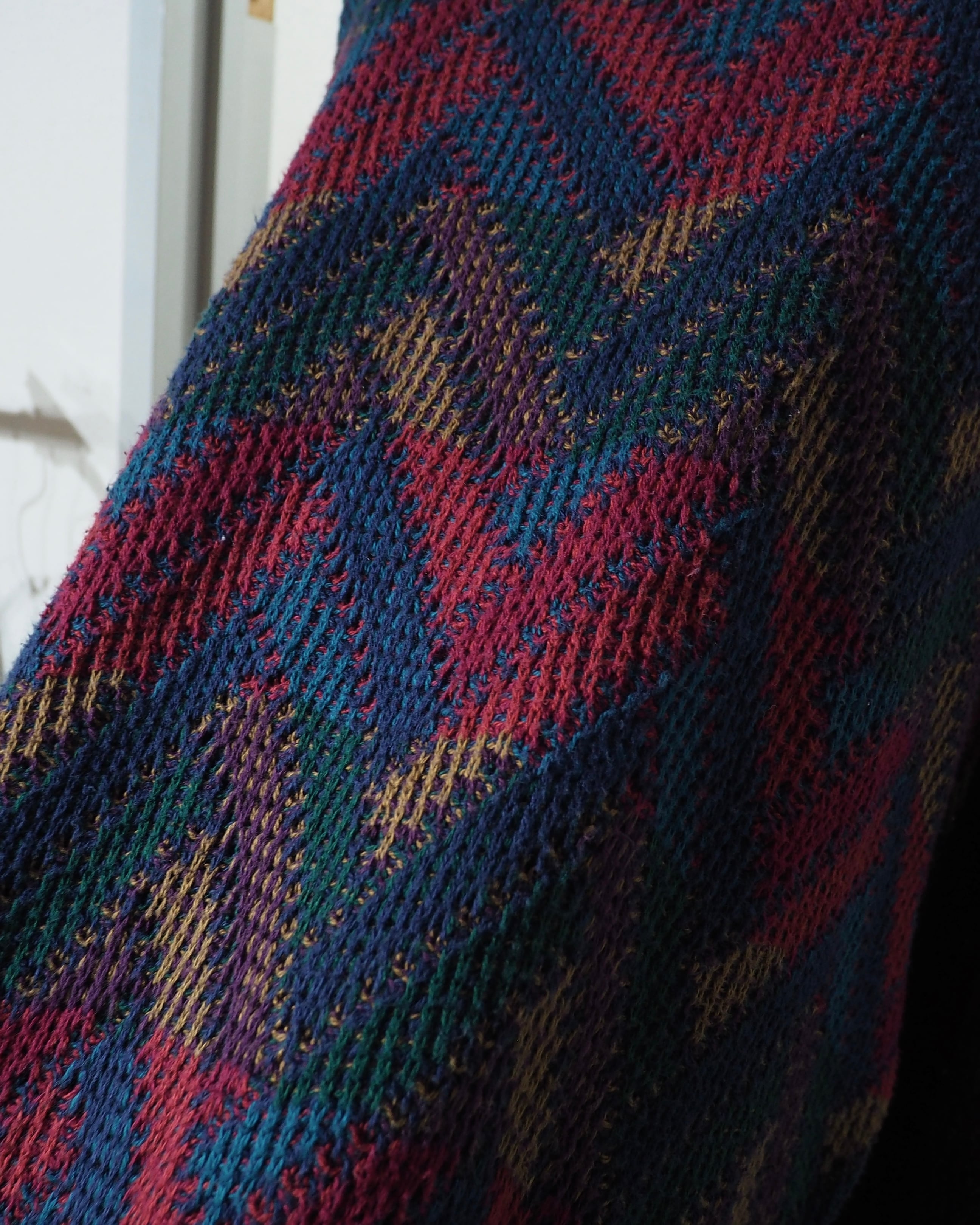 1980 - 90s ” Made in USA - Amana ” Zigzag Weaving Vintage Loose Knit