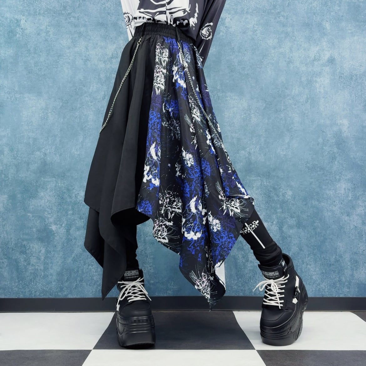 チェーン付きUNISEX ASYMMETRY SKIRT【九尾×彼岸花】 | NIER CLOTHING