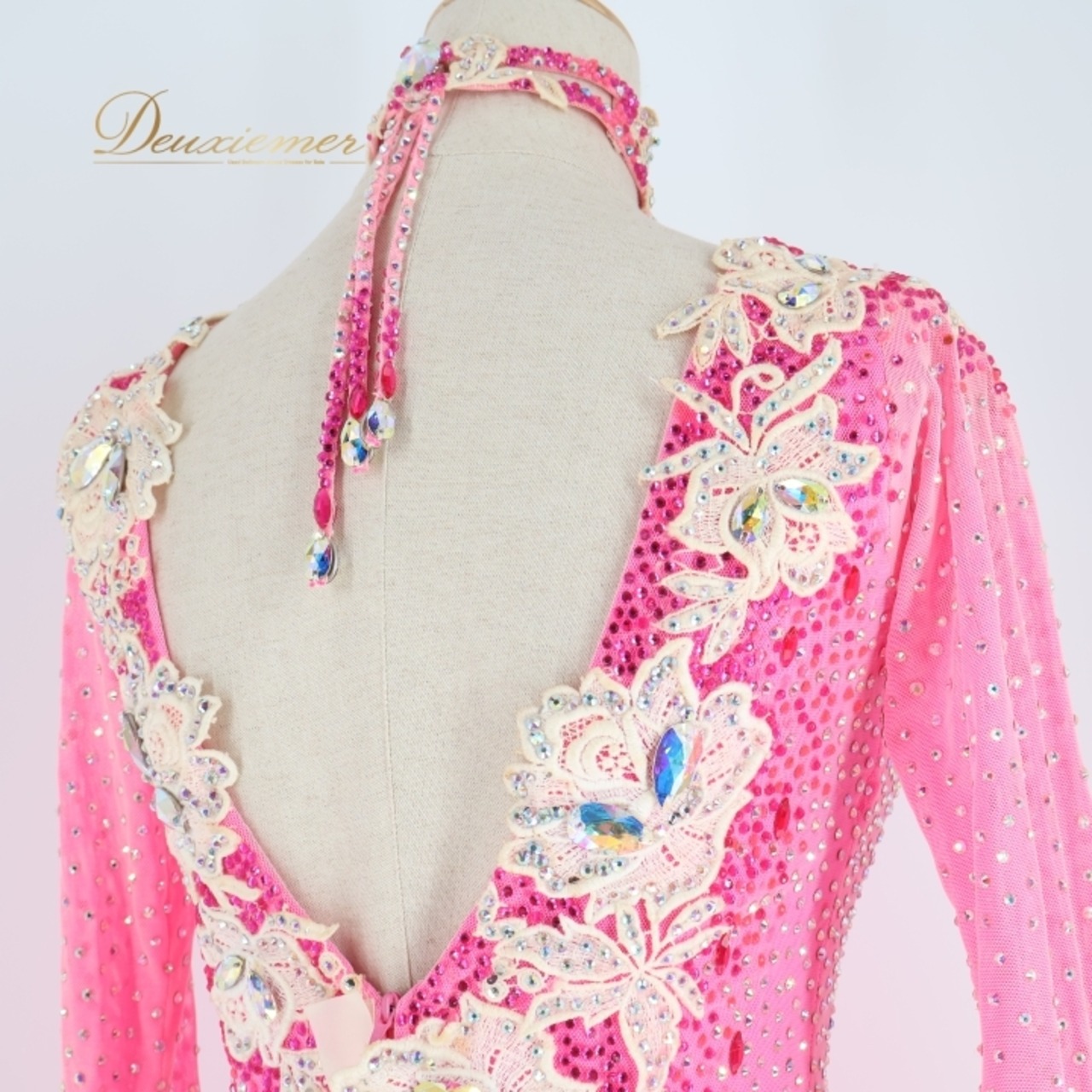 社交ダンス 衣装 スタンダード ドレス ワンピース スタンダードドレス ピンク デモ 競技 ダンス パーティ 発表会 綺麗 高級感 かわいい 明るい ピンク系 豪華 おしゃれ フォーマル 華やか