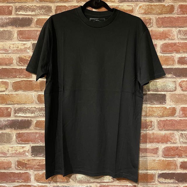 【MOMENTICKS】Classic T