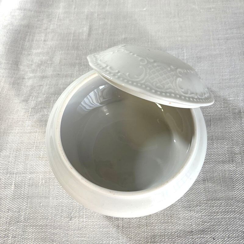 ボンボニエール Veritable Porcelaine 白磁 白無地 陶器小物入れ