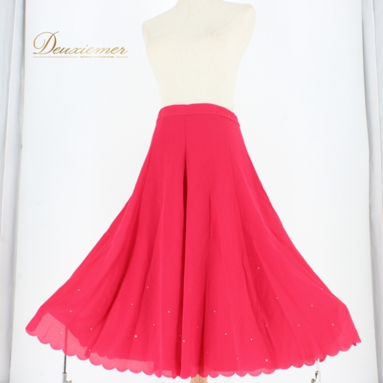 社交ダンス 衣装 スタンダード スカート レッスンウェア レディース マゼンタ ピンク系 ラインストーン 無地 シンプル フォーマル 練習着 カラフル おしゃれ おすすめ 高品質 ダンス衣装 イベント用 伸縮性 練習用 レディースファッション スカート丈70.5cm 発表会 舞台衣装 フェスティバル 競技用 スポーツウェア 趣味用 フリルデザイン スポーツ ファッション トレーニング 体型カバー