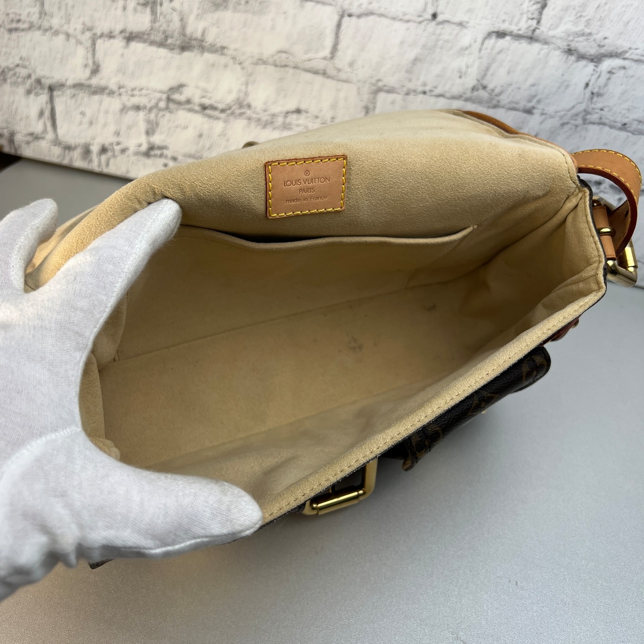 LOUIS VUITTON ルイヴィトン ハドソンPM モノグラム M40027レザー ショルダーバッグ ブラウン A-9833