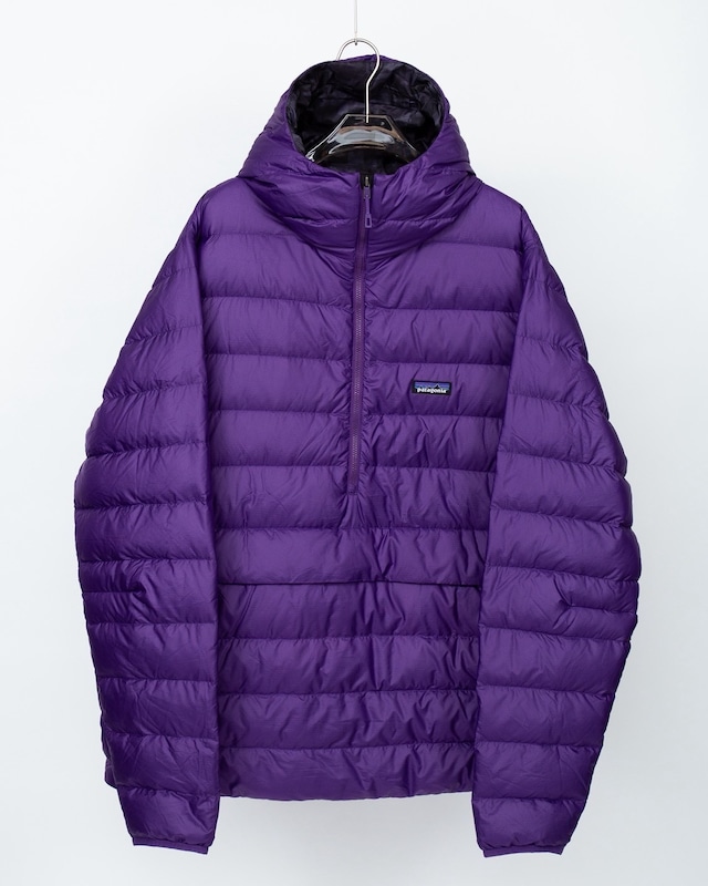 "Patagonia" half zip shell down hoodie (DEAD STOCK)