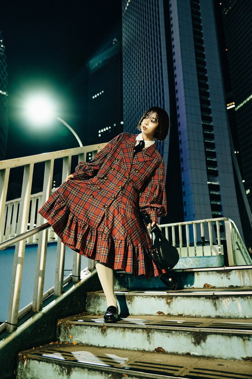 スーツワンピース　RED