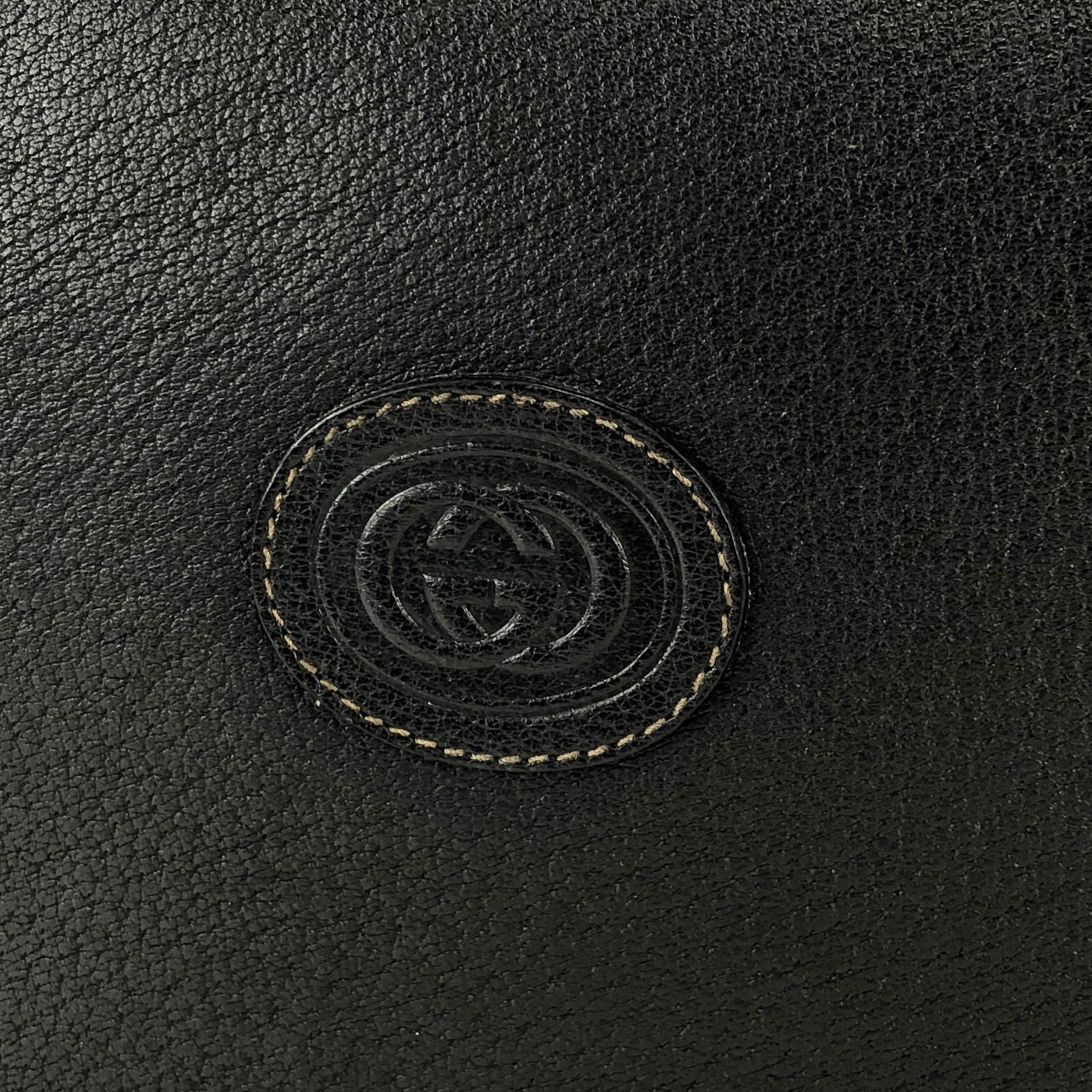 GUCCI グッチ GG型押し エンボスレザー ポシェット ミニバッグ