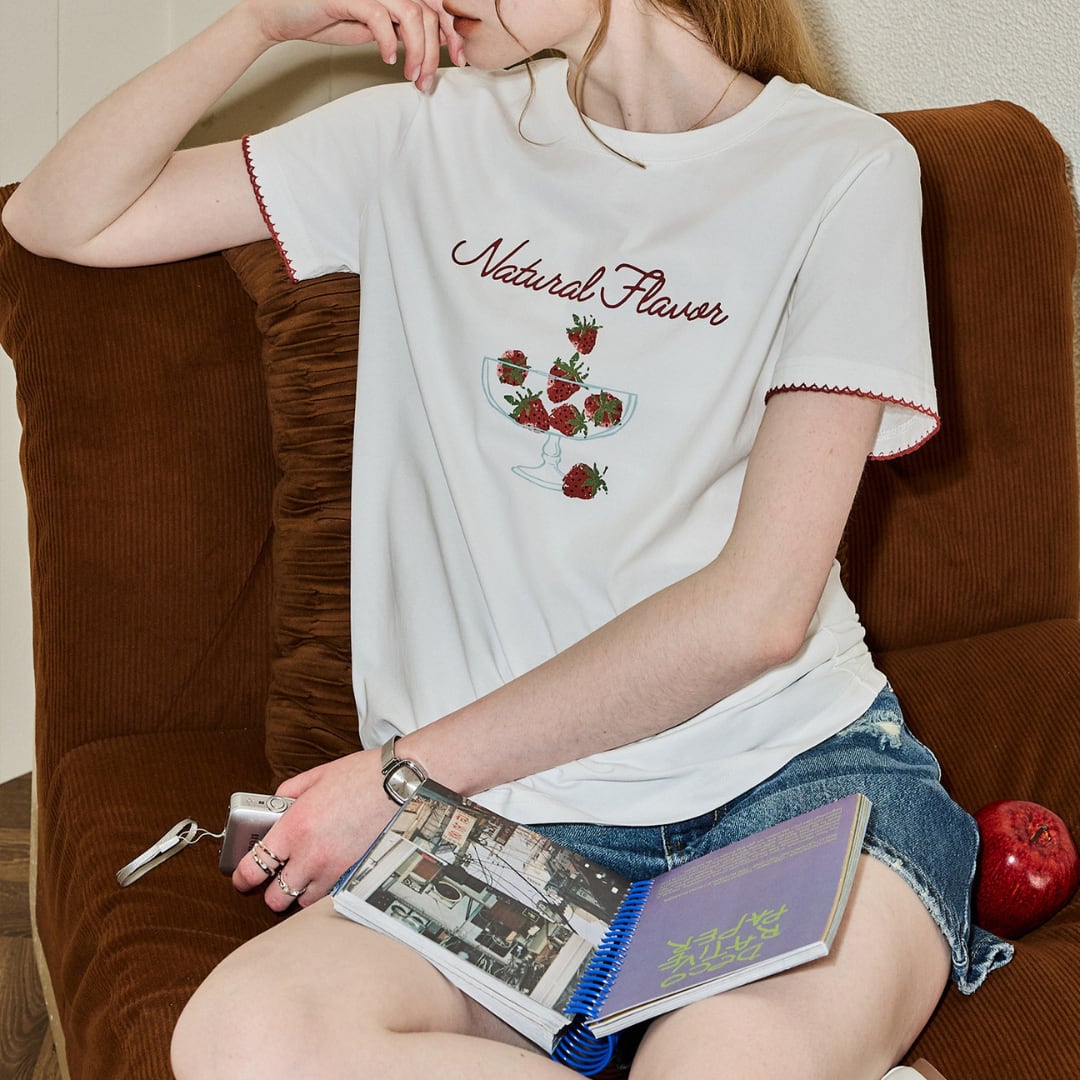 strawberry print short sleeve tshirt
