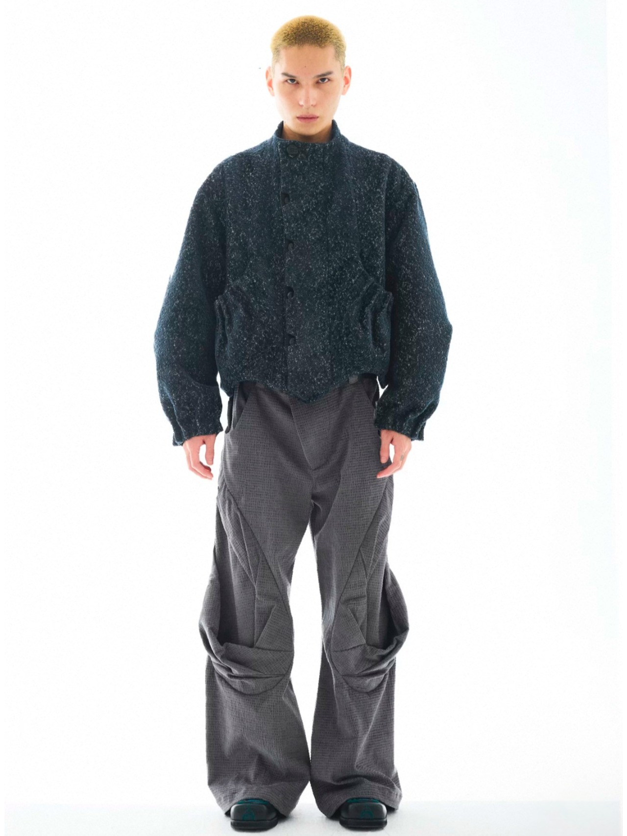 54A0 Spiral Pleated Wide Trousers