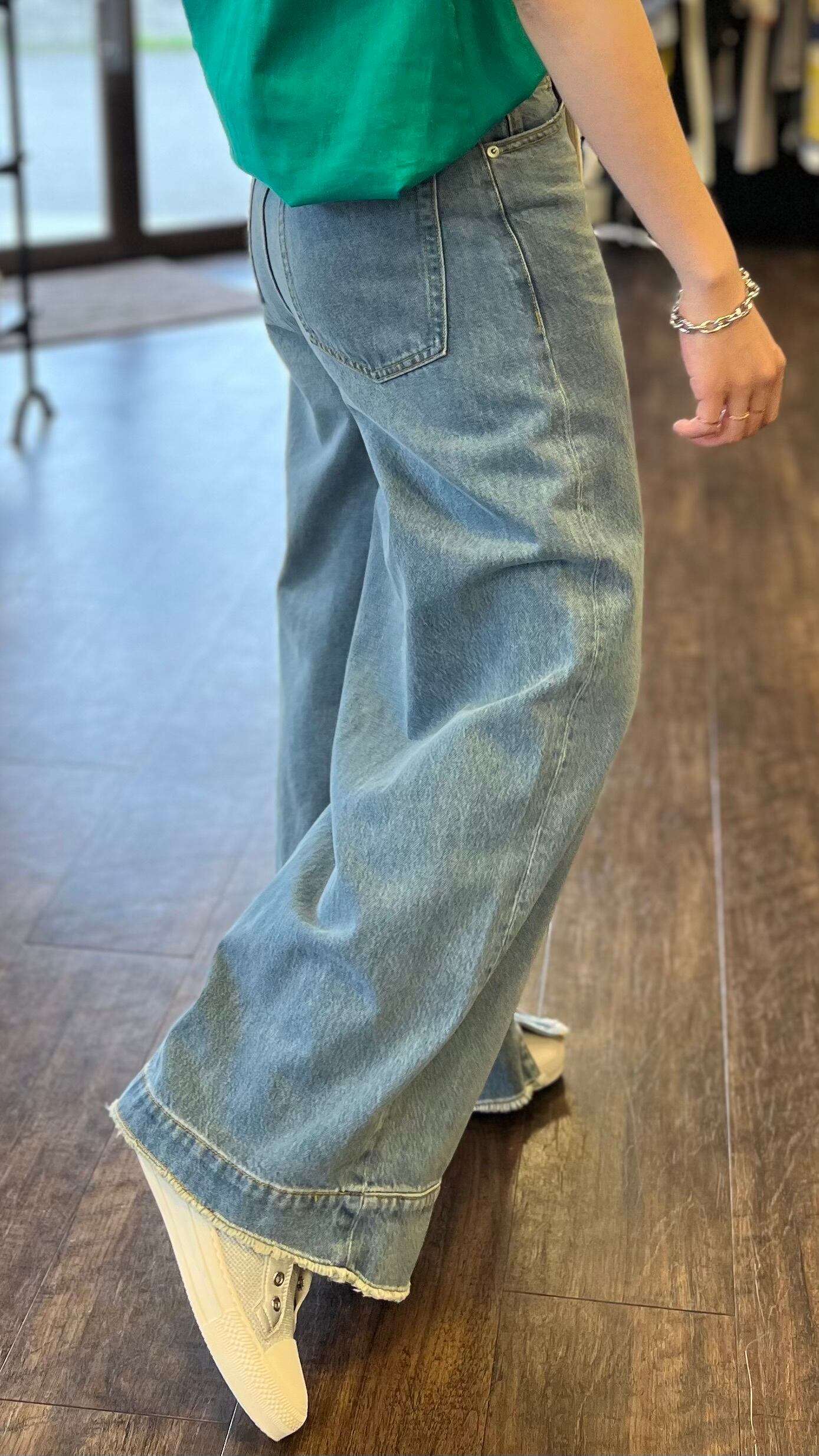 SALE CYAN TOKYO スリットヘムビンテージバギーパンツ No.510345