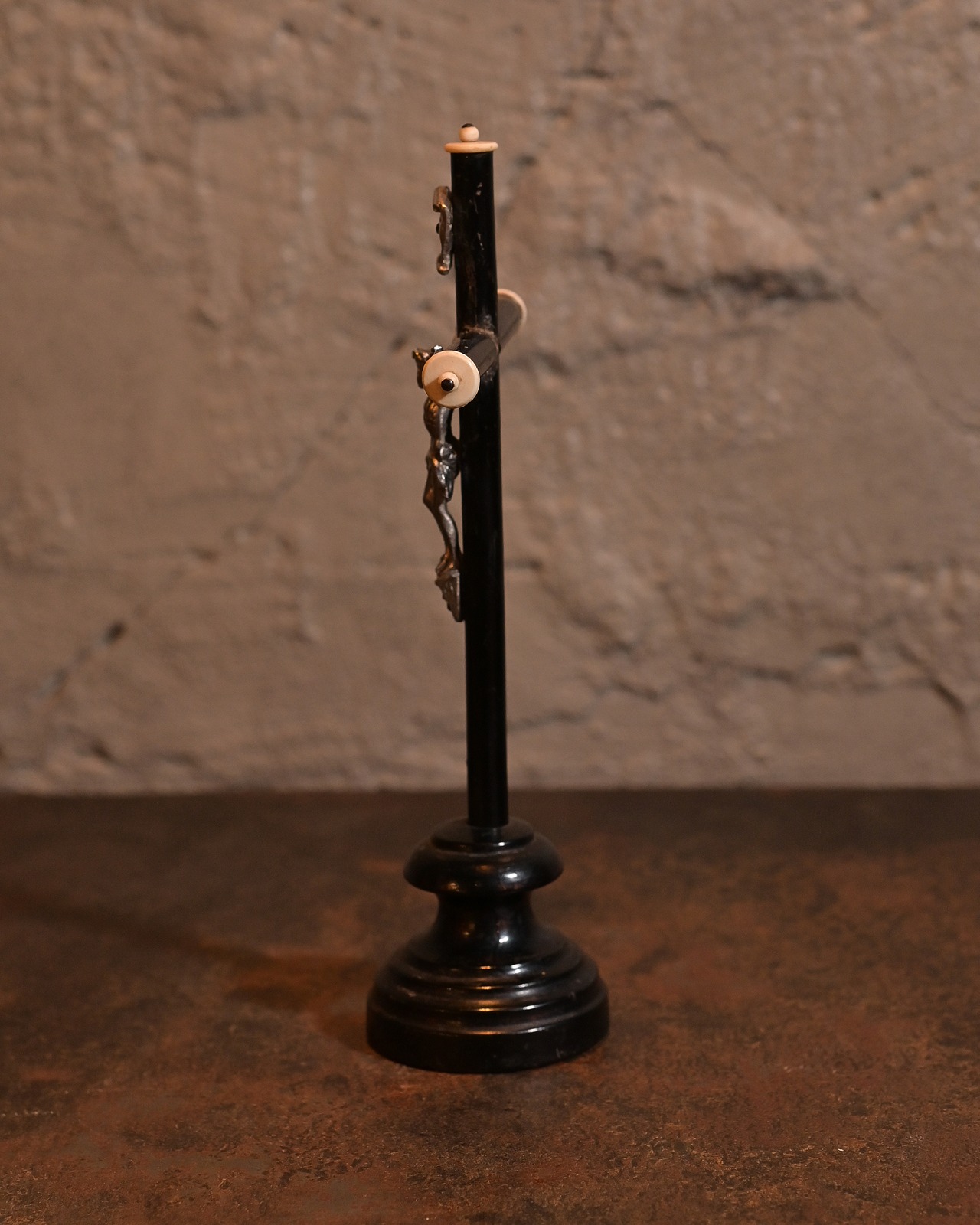 ヴィンテージ雑貨 キリスト スタンドクロス（ナポレオン3世時代 フランス製）