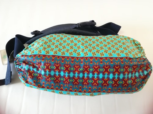 【西アフリカWAX布】抱っこ紐(エルゴ)収納カバー(青文様)