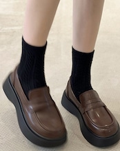 シンプル厚底ローファー D1143