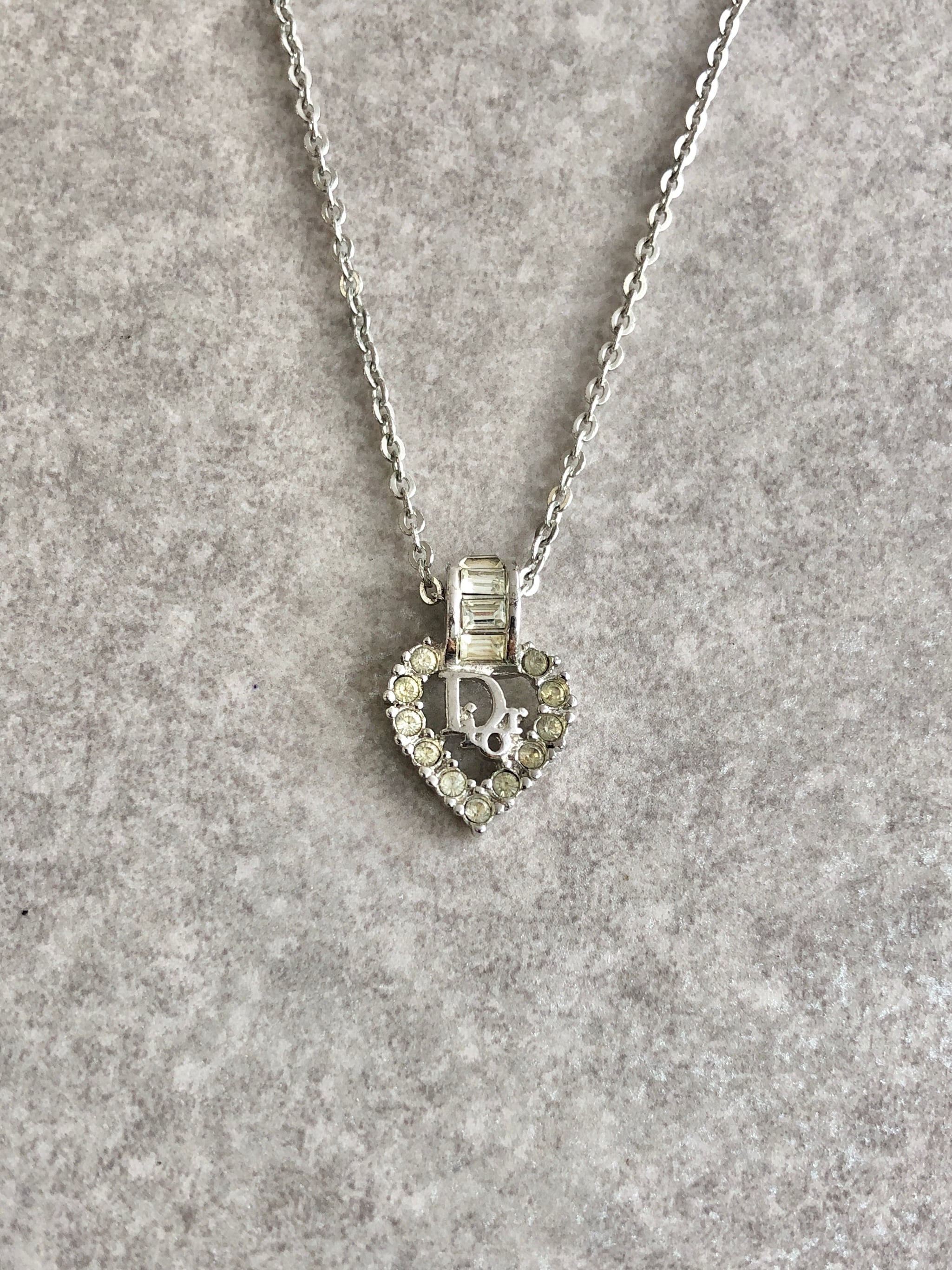 Christian Dior クリスチャン ディオール ネックレス シルバー ロゴ