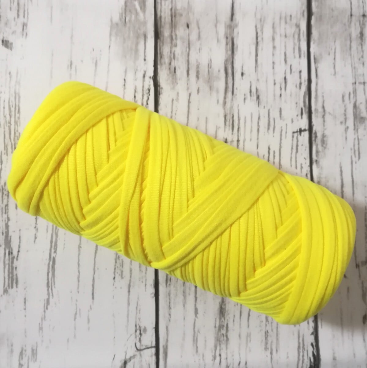 イエロー 黄色 1玉 200g・50m Tシャツヤーン | T-SHIRT YARN MANIA