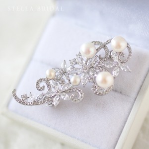 フォーマルやギフトにも＊淡水パールとキュービックジルコニアのパールアラベスクブローチ