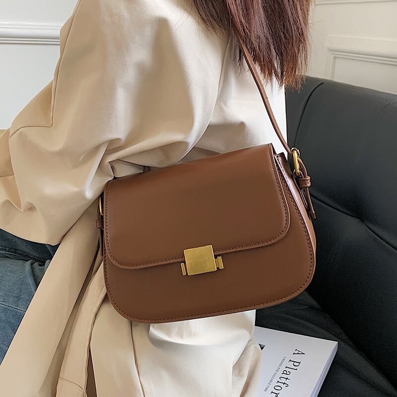 オータムウィンタースタンダードシングル レトロ 秋物 冬物 スクウェア メッセンジャーバッグ Tiancai_Wing_Bag18261014123