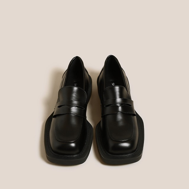 track sole loafer
