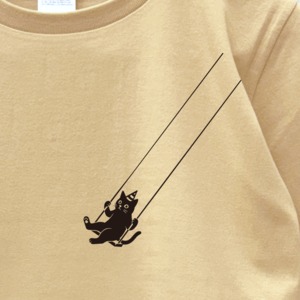 空中ブランコ 黒猫 Ｔシャツ ベージュ メンズ レディース 半袖 tシャツ 父の日 夏 綿 コットン100