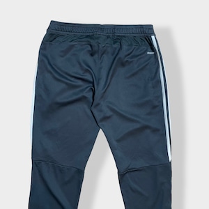 【adidas】トラックパンツ TRACK PANTS サッカー フットサル ジャージパンツ ジャージ下 裾チャック パフォーマンスロゴ プリント スリーストライプ CLIMACOOL アディダス ダークグレー US古着