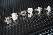 R-090 Square signet ring horsetail (SV hose)