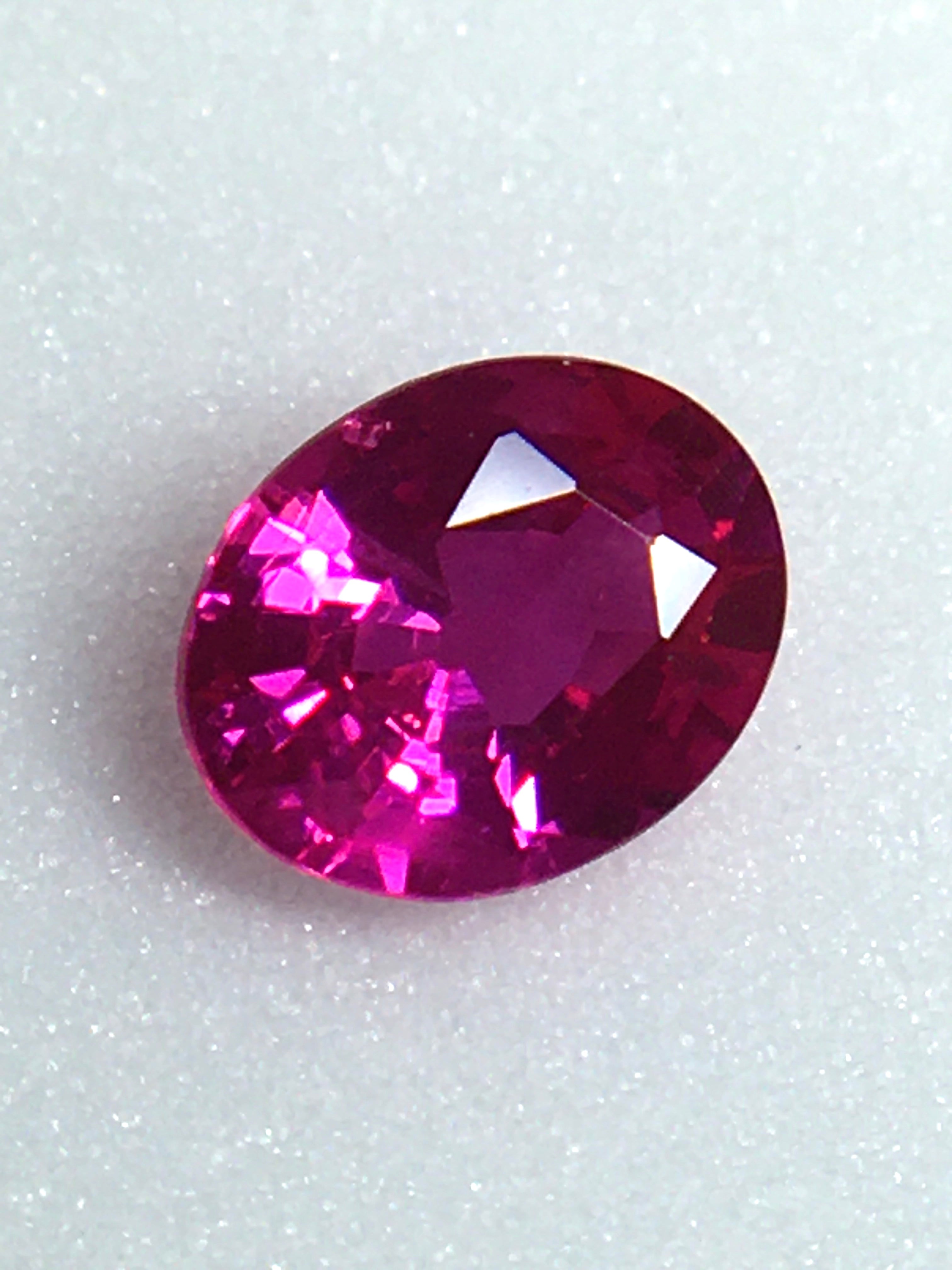鮮烈な紅が美しい”宝石の女王” 0.3ct UP モゴック産 天然 ルビー ルース | Frederick’s Gems&Jewelry  powered by BASE