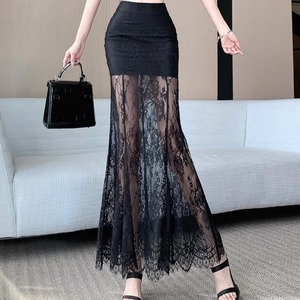 【送料無料】 ロングスカート 2色 マキシ丈 フレア Aライン ハイウエスト 薄手 透け感 シースルー レース かわいい 大人可愛い きれいめ カジュアル 大人 上品 おしゃれ お洒落 こなれ感 コンサバ系 抜け感 モード系 エレガント レディライク フェミニン 花柄 夏 20代 30代 レディース 女性用 結婚式 二次会 パーティー ファッション 美脚 脚長 垢抜け ホワイト ブラック 大人カラー モノトーン
