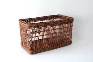 chocolate vine basket  / あけびの籠