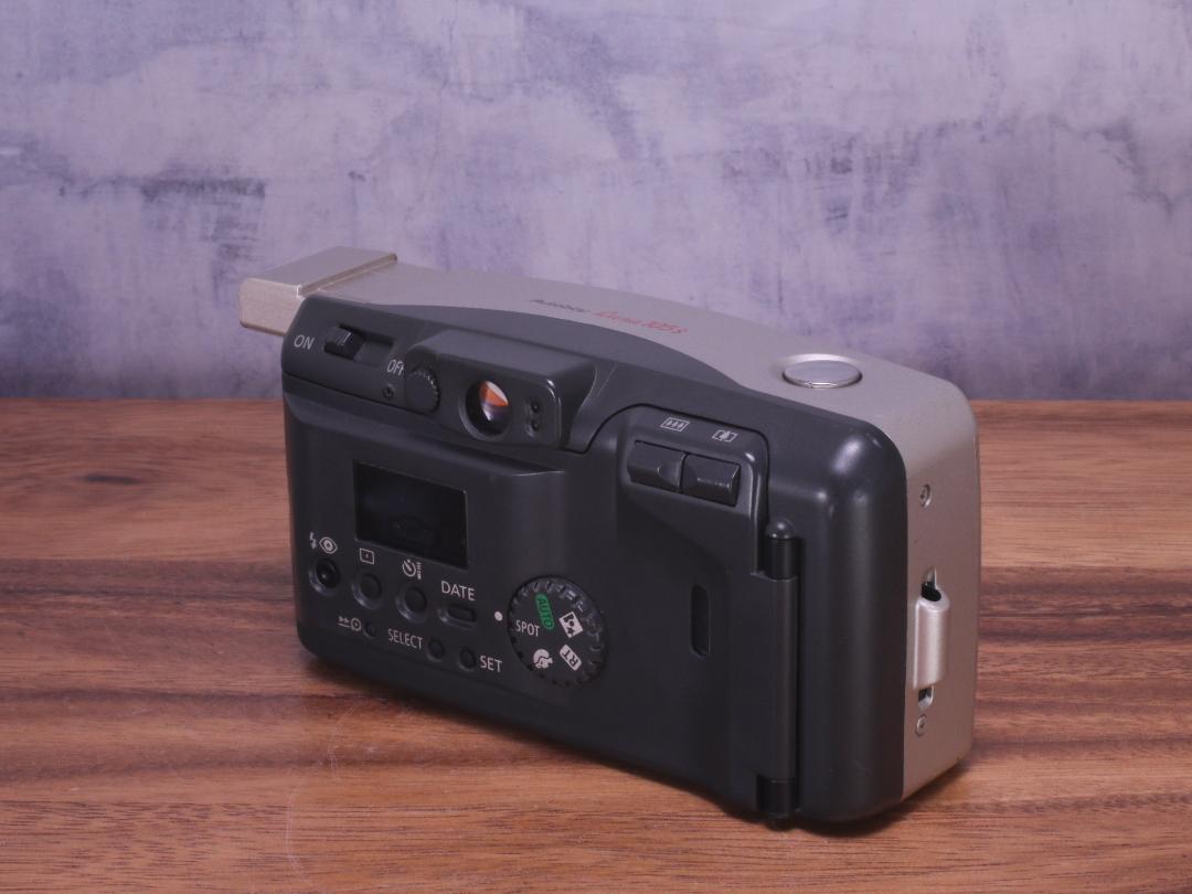 Canon Autoboy Luna 105 S | Totte Me Camera