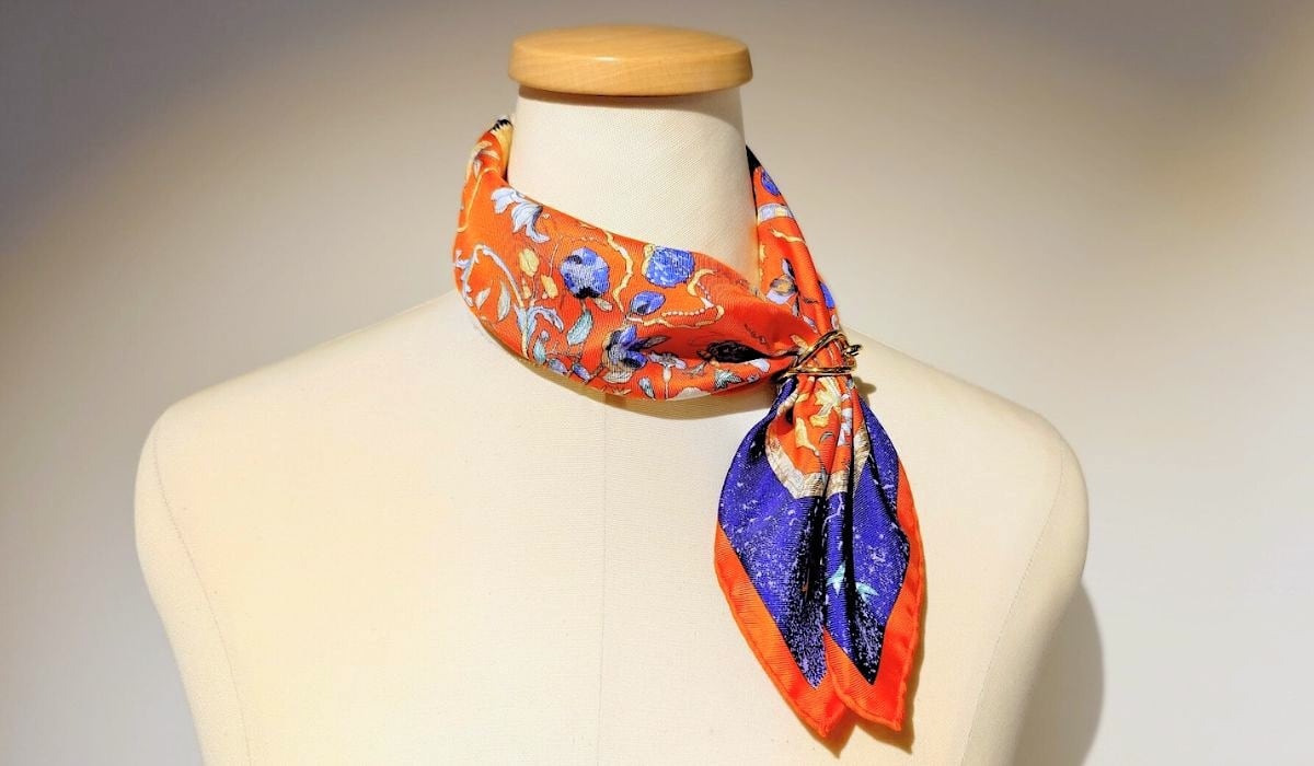 Hermès シルク スカーフ料理テーマ HERMES エルメス シルク スカーフ カレ45 PIERRES D' ORIENT ET D
