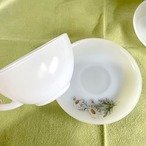 カップ＆ソーサー　arcopal アルコパル　マーガレット 乳白　ティーカップ　コーヒーカップ 19twd9