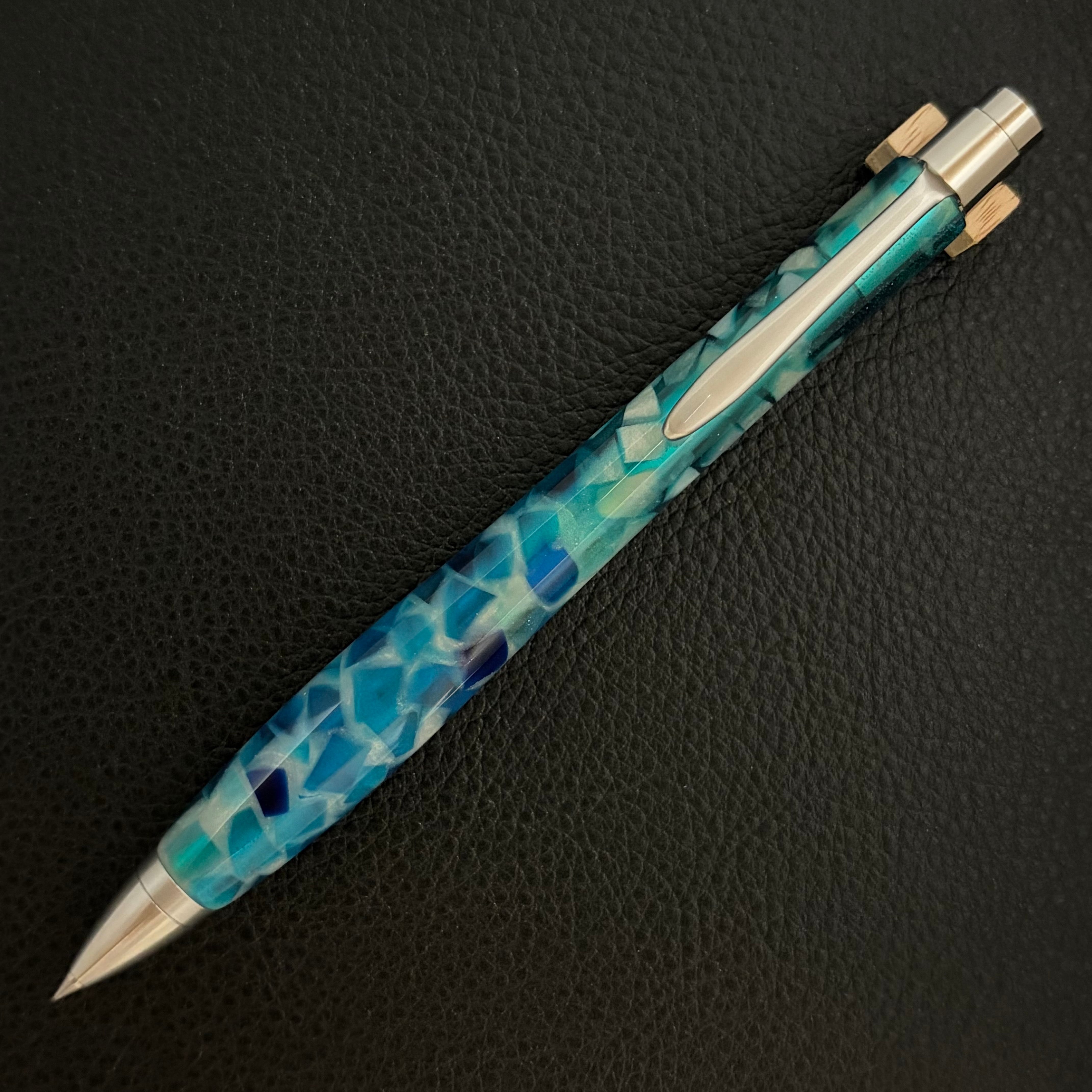 匠衆・朱椿粋