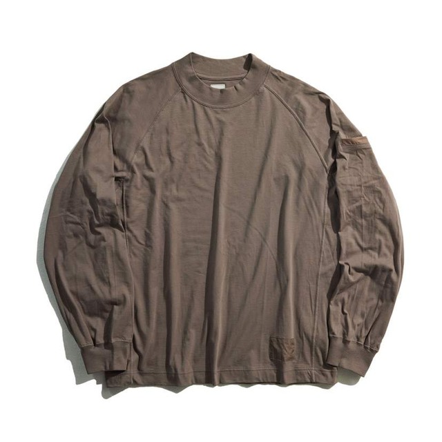 PIPING PK MOCK NECK L/S TEE /  モックネックロングスリーブTEE (BROWN)