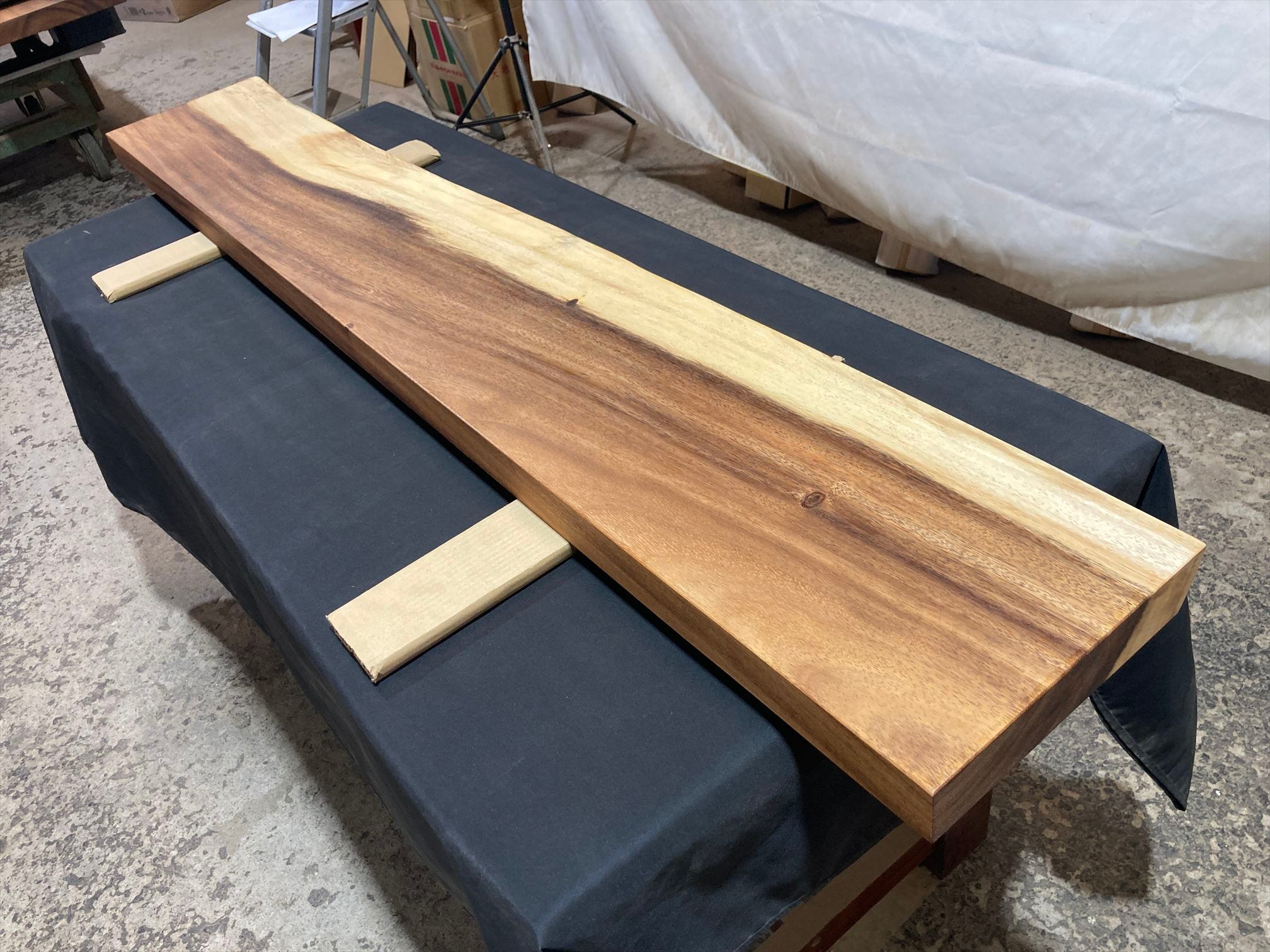 モンキーポッド　ダイニングテーブル モンキーポッド9050 一枚板無垢 乾燥材 1620x230-190-240x50mm